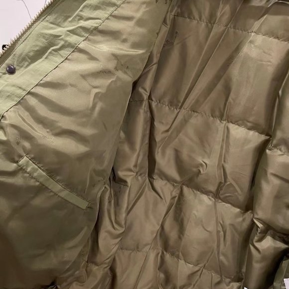 Off-white brand new Puffer jacket - Picture 13 of 13